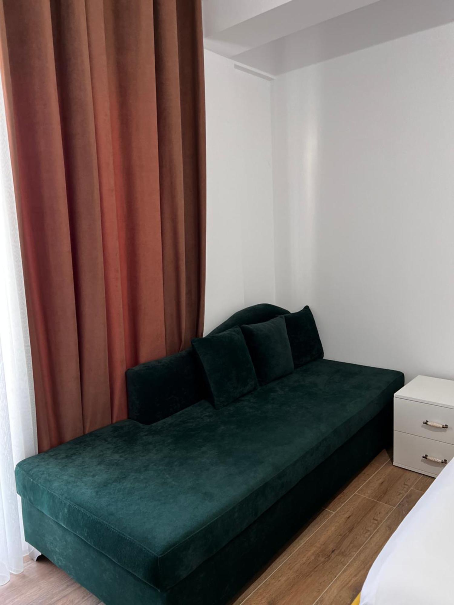 The Gwen Apartment ซารานเดอ ภายนอก รูปภาพ
