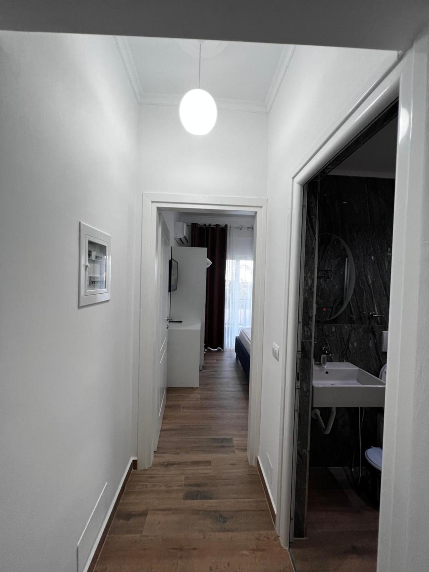 The Gwen Apartment ซารานเดอ ภายนอก รูปภาพ