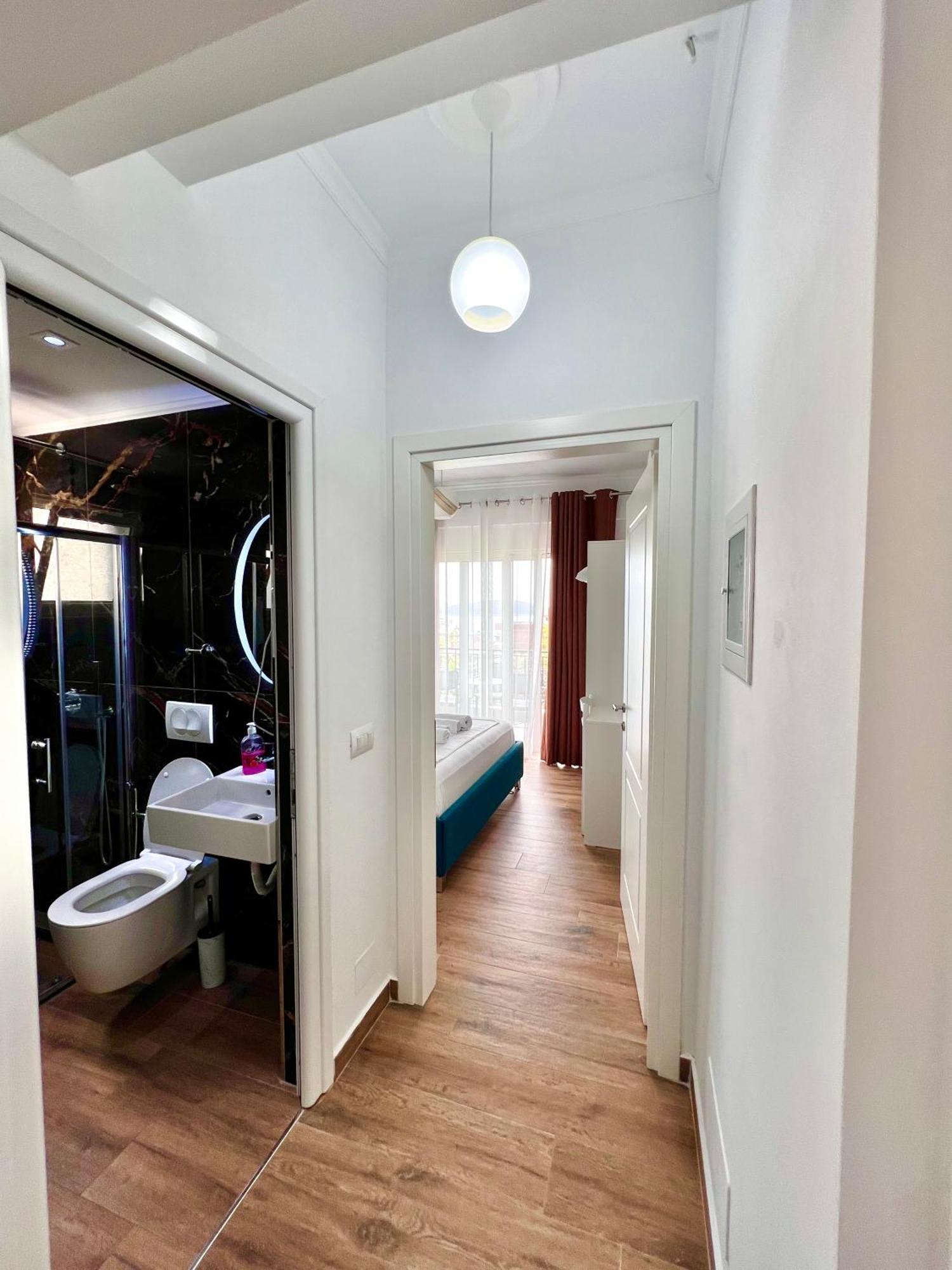 The Gwen Apartment ซารานเดอ ภายนอก รูปภาพ